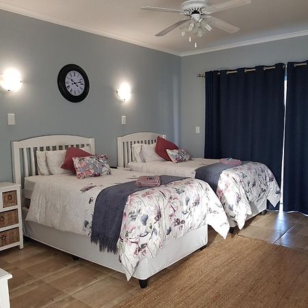 Graceland Guesthouse Почефструм Екстер'єр фото