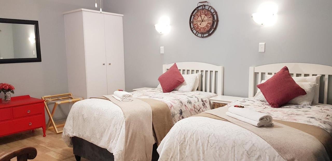 Graceland Guesthouse Почефструм Екстер'єр фото